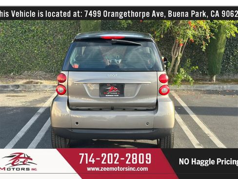 Used 2010 smart fortwo passion RWD image 7