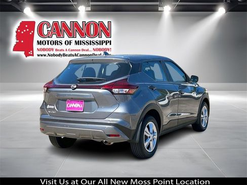 New 2025 Nissan Kicks Play S image 5