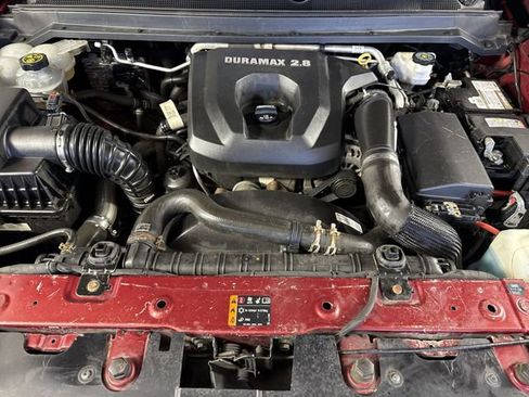 Used 2019 Chevrolet Colorado Z71 AWD/4WD image 28