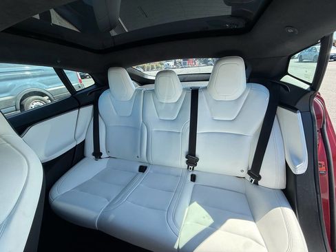 Used 2018 Tesla Model S 100D image 9