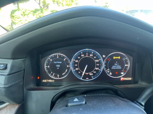 Used 2015 Cadillac Escalade ESV Premium AWD/4WD image 10