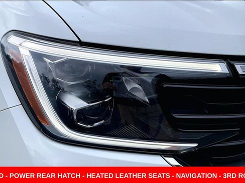 Used 2025 Volkswagen Atlas SEL Premium R-Line AWD/4WD image 31
