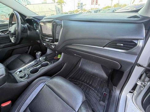 Used 2018 Chevrolet Traverse Premier image 69