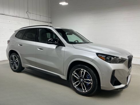 Used 2025 BMW X1 M35i w/ Premium Package AWD/4WD image 3