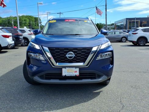 Used 2023 Nissan Rogue SV w/ SV Premium B Package AWD/4WD image 2