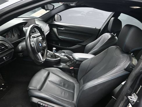 Used 2017 BMW M2 RWD image 10