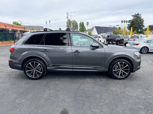 Used 2021 Audi Q7 3.0T Premium Plus w/ Premium Plus Package AWD/4WD image 7