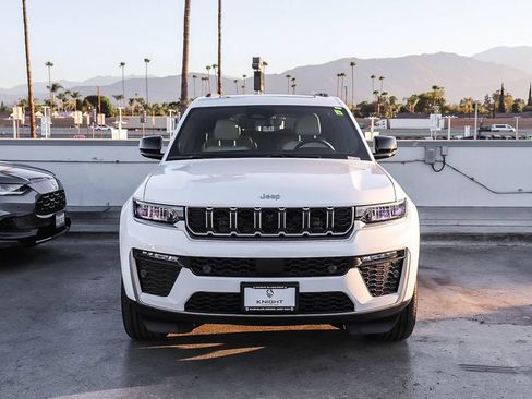 New 2026 Jeep Grand Cherokee L Limited w/ Luxury Tech Group II RWD image 3