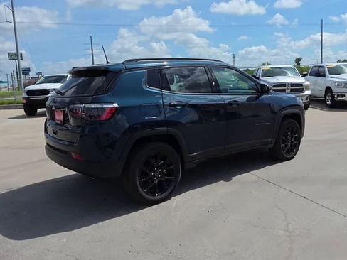 New 2026 Jeep Compass Latitude AWD/4WD image 8