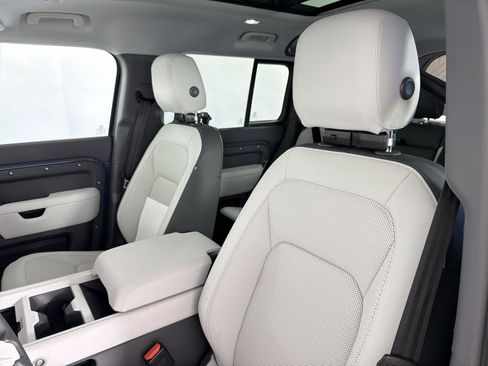 New 2026 Land Rover Defender 110 S image 25