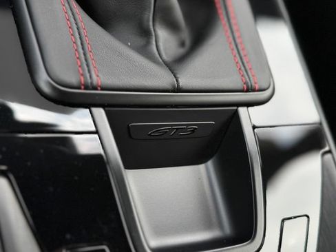 Certified 2022 Porsche 911 GT3 RWD image 32