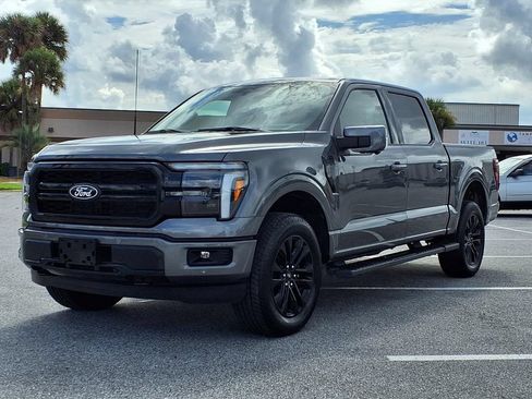 Used 2025 Ford F150 Lariat w/ Equipment Group 502A High AWD/4WD image 3