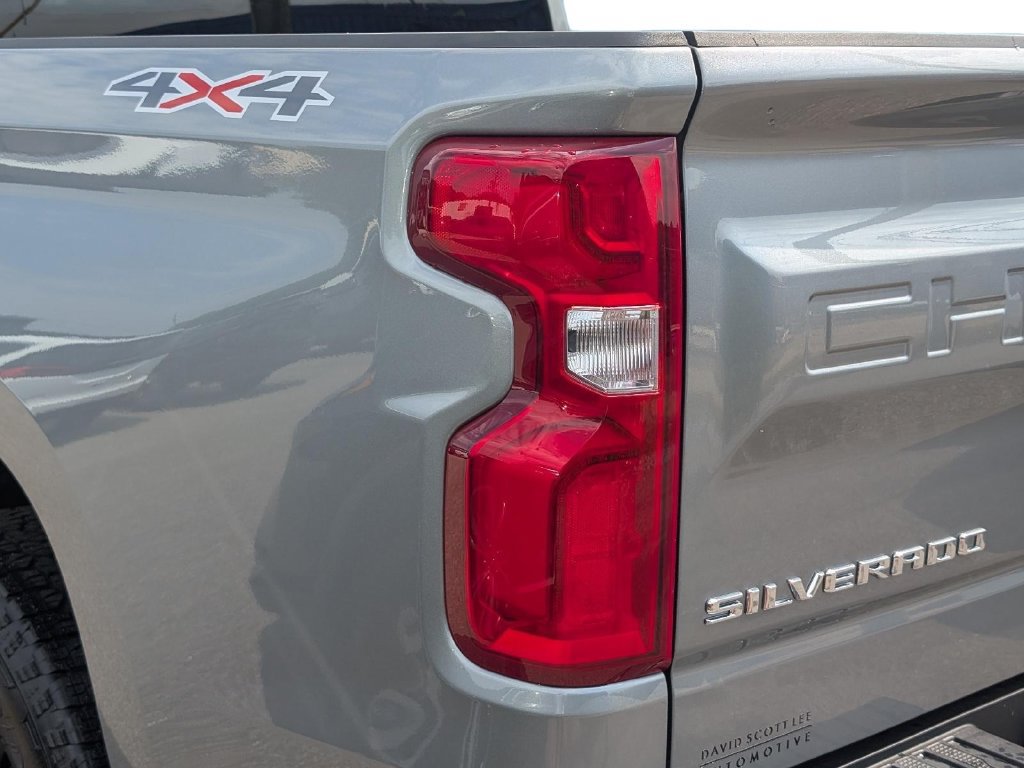 Used 2026 Chevrolet Silverado 1500 RST w/ RST Select Package AWD/4WD image 10