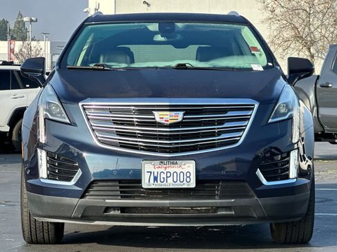 Used 2017 Cadillac XT5 Premium Luxury w/ Driver Assist Package image 10