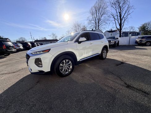 Used 2019 Hyundai Santa Fe SE FWD image 30