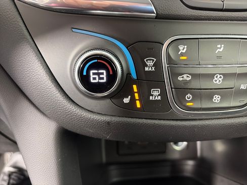 Used 2024 Chevrolet Equinox LT AWD/4WD image 24