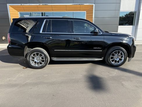 Used 2018 GMC Yukon Denali image 7