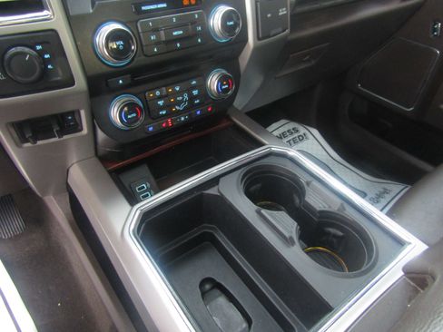 Used 2017 Ford F250 King Ranch w/ King Ranch Ultimate Package image 18
