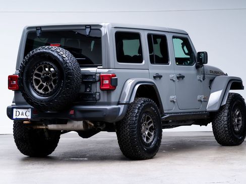 Used 2022 Jeep Wrangler Unlimited Rubicon w/ Xtreme Recon 35" Tire Package AWD/4WD image 6