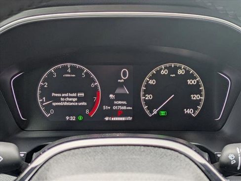 Used 2025 Honda Pilot Touring image 11