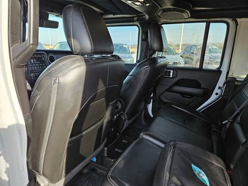 Used 2021 Jeep Wrangler Unlimited Sahara w/ Cold Weather Group image 25