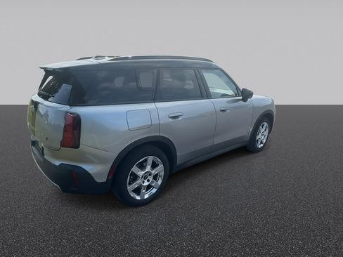 Used 2025 MINI Cooper Countryman S w/ Comfort Package Max AWD/4WD image 9