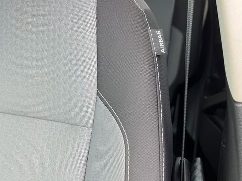 Used 2019 Ford Escape SE image 13