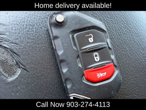 Used 2021 Jeep Wrangler Unlimited Sahara AWD/4WD image 17