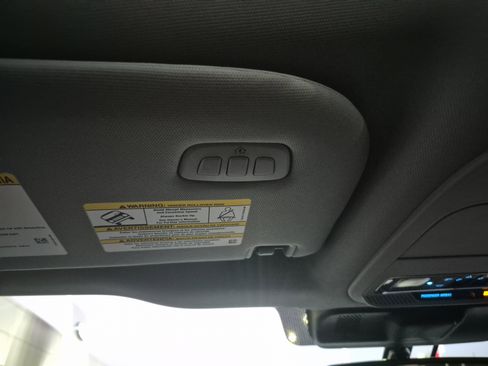 New 2026 Ford F250 Lariat w/ Black Appearance Package image 46