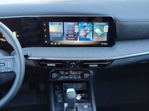 New 2026 Nissan Kicks SV w/ SV Premium Package image 8