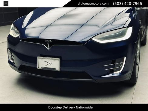 Used 2018 Tesla Model X 75D AWD/4WD image 7