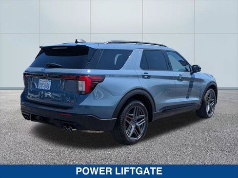 Used 2025 Ford Explorer ST AWD/4WD image 5