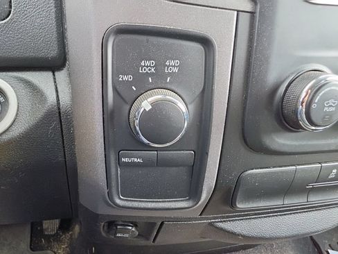 Used 2014 RAM 1500 ST w/ SXT Appearance Group AWD/4WD image 6