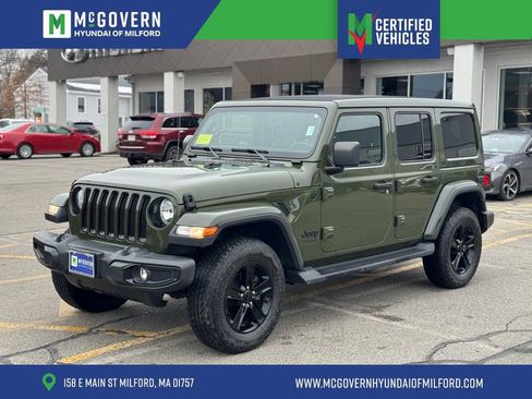 Used 2021 Jeep Wrangler Unlimited Sahara image 1