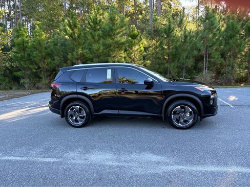 New 2026 Nissan Rogue SV image 28