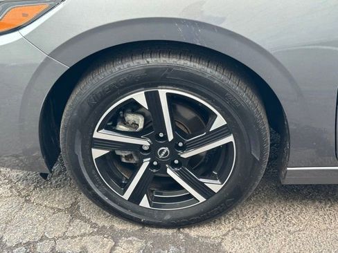 Certified 2024 Nissan Sentra SV FWD image 9