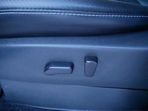 Certified 2023 Nissan Frontier SV w/ SV Premium Package image 15