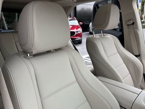 Used 2024 Mercedes-Benz GLE 450 4MATIC image 46