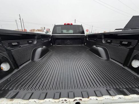 Used 2018 Chevrolet Silverado 2500 LT AWD/4WD image 42