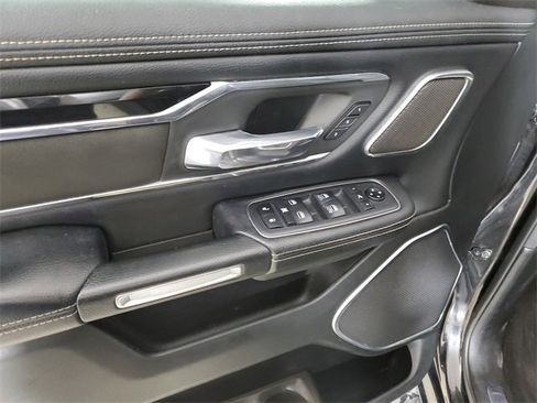 Used 2019 RAM 1500 Laramie image 18