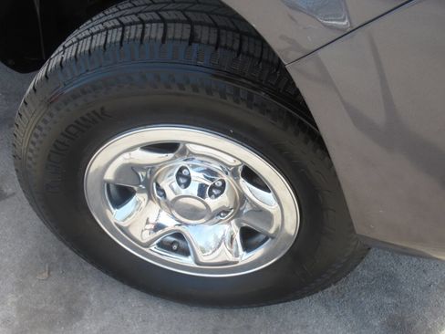 Used 2022 Toyota Tacoma SR AWD/4WD image 4