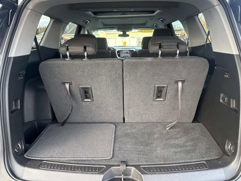 Used 2018 GMC Acadia SLE w/ Driver Alert Package I image 7