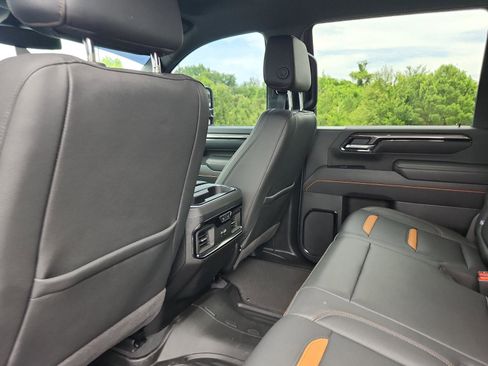 Certified 2026 GMC Sierra 2500 AT4 w/ AT4 Preferred Package AWD/4WD image 15