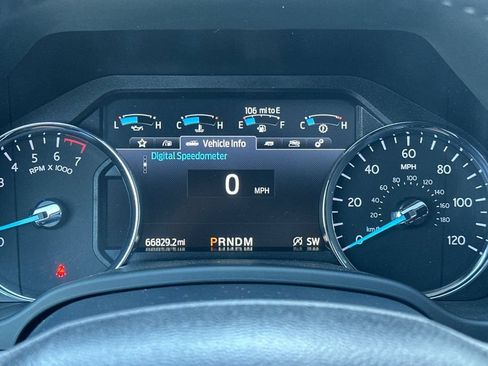 Used 2021 Ford Expedition XLT AWD/4WD image 25