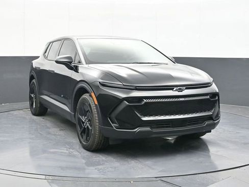 New 2026 Chevrolet Equinox EV LT w/ Midnight Package FWD image 21