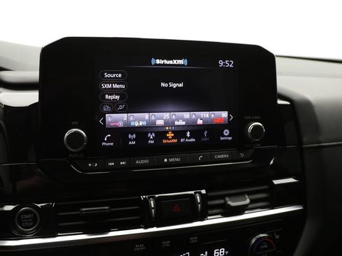 Used 2023 Nissan Pathfinder SV AWD/4WD image 20