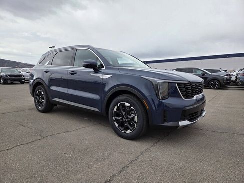 New 2026 Kia Sorento S FWD image 2