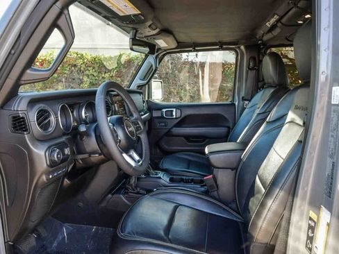 Used 2023 Jeep Wrangler Sahara image 21