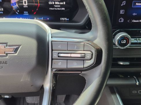Used 2025 Chevrolet Colorado Trail Boss AWD/4WD image 18