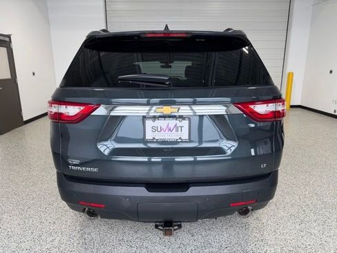 Used 2019 Chevrolet Traverse LT FWD image 4